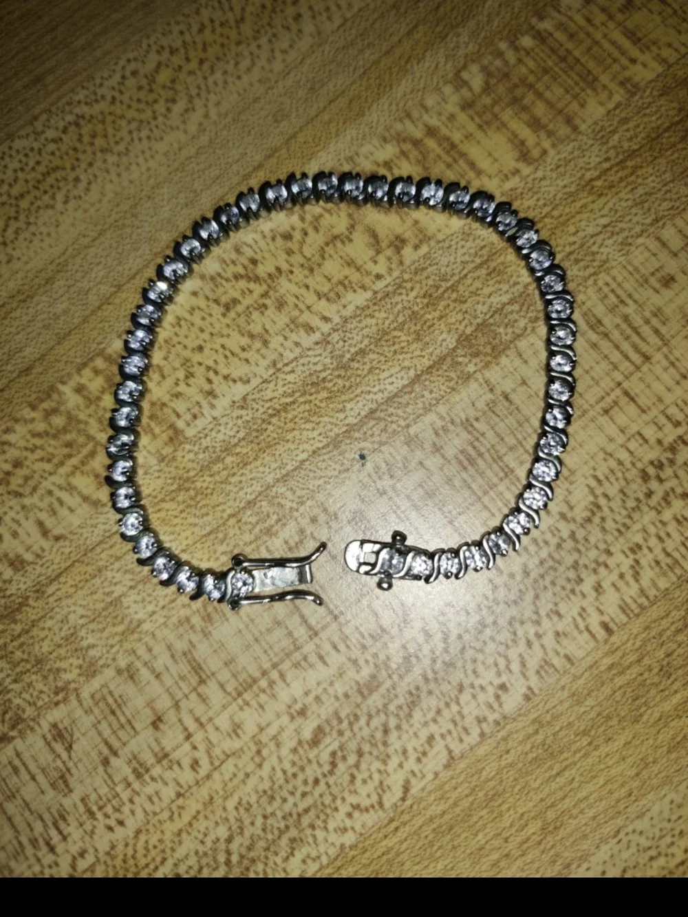 Classic Tennis Bracelet with Clear Stones - Silver Tone